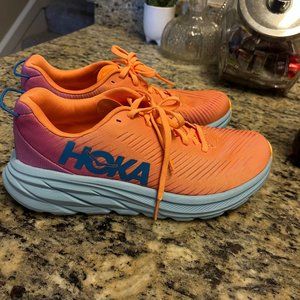 Hokas Rincon 3 Women's Size 7